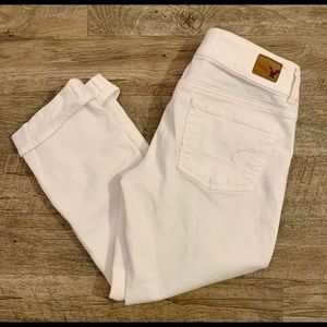 American Eagle White Stretch Cropped Jeans Capris